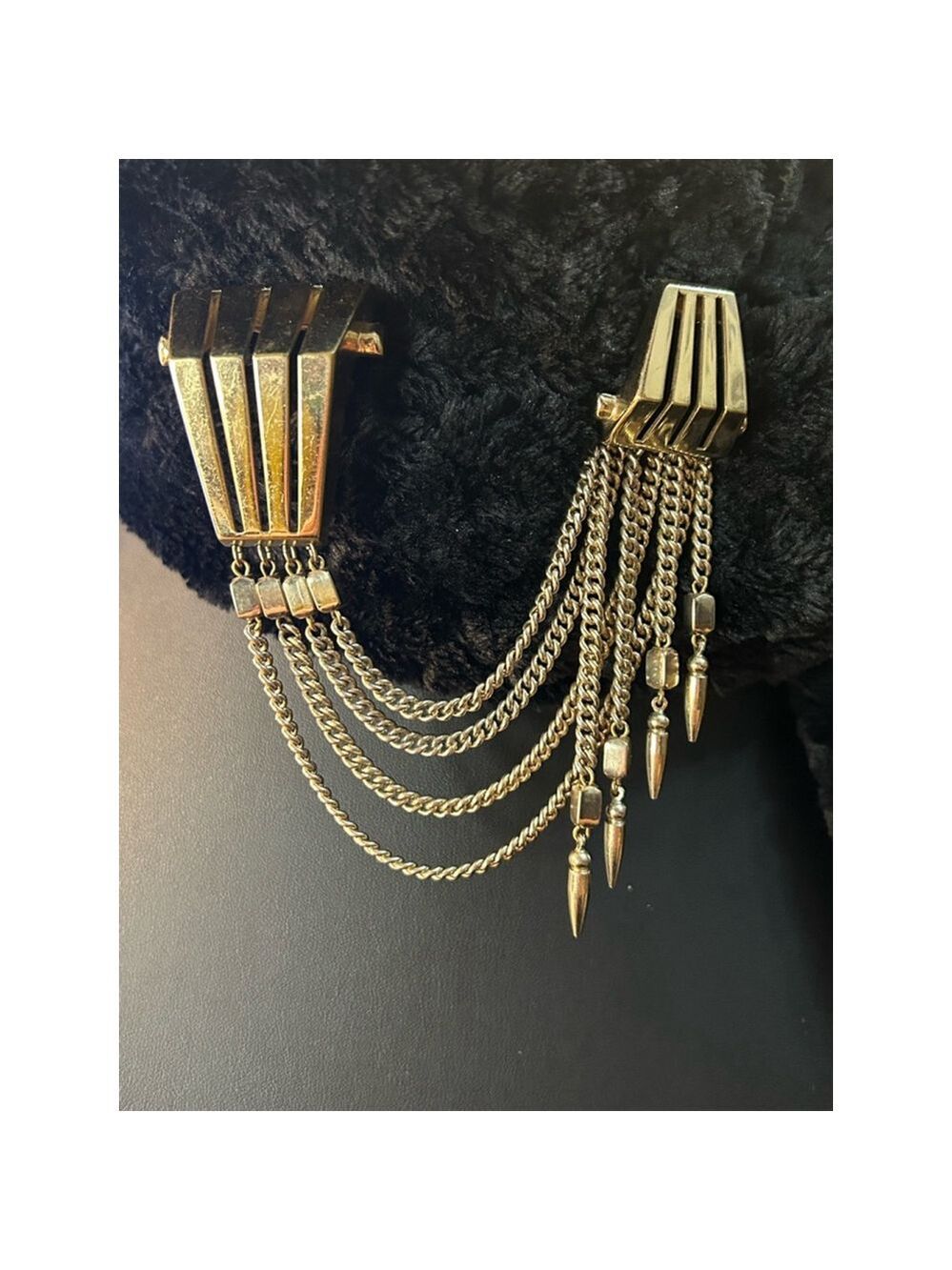 Monet Monet Gold Tone Chatelaine Duet Fur Clip - Picture 1 of 7